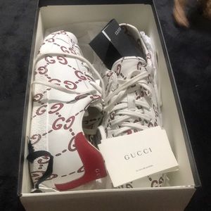 Gucci GG Supreme Ace Sneakers